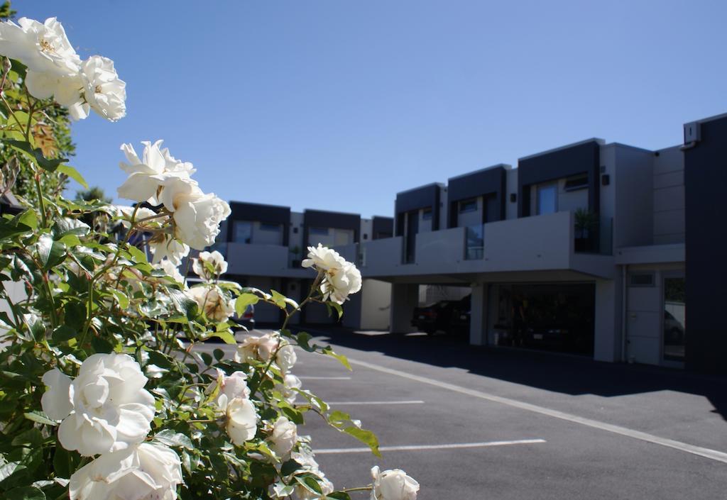 Bellano Motel Suites Christchurch Esterno foto The new library building