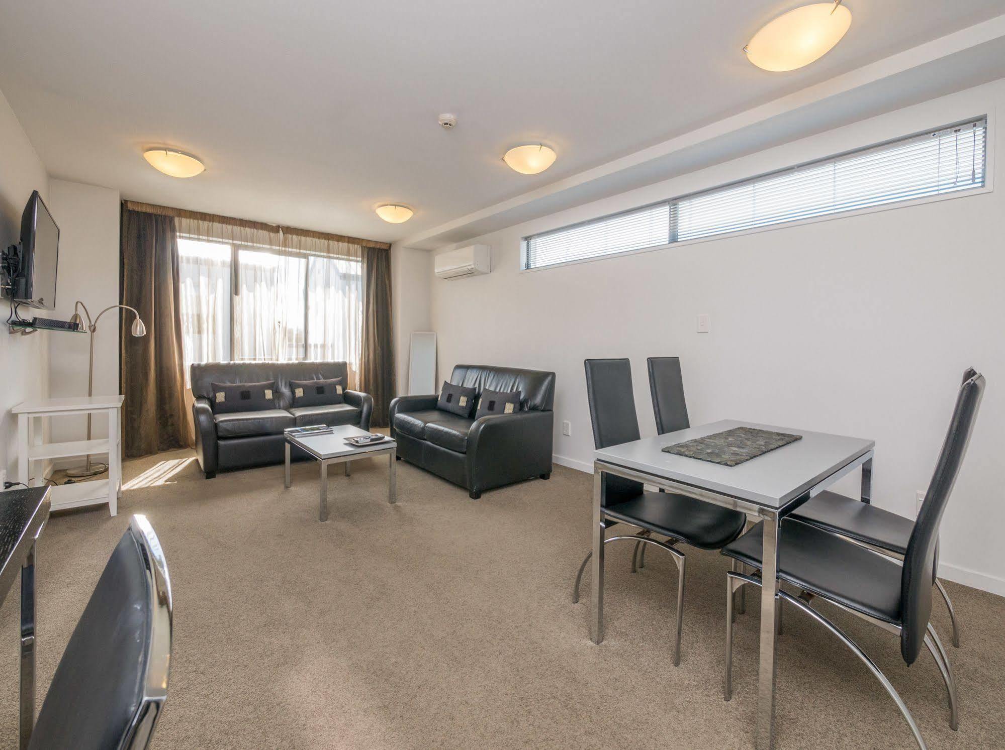Bellano Motel Suites Christchurch Esterno foto A typical apartment at the hotel